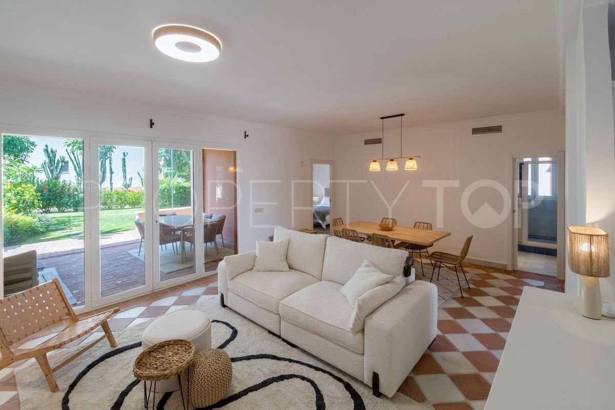 Se vende apartamento planta baja en Casares Playa