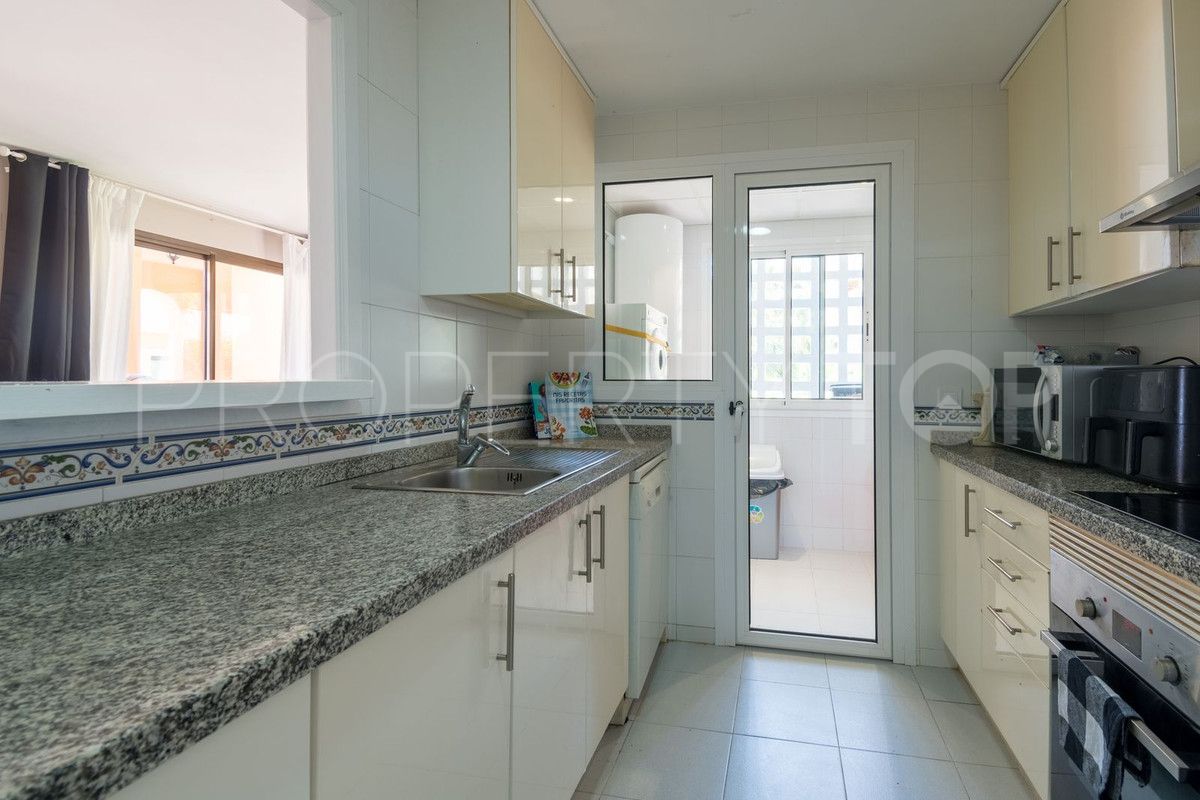 Ground floor apartment in La Duquesa for sale