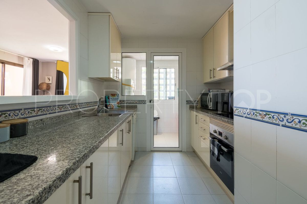 Ground floor apartment in La Duquesa for sale