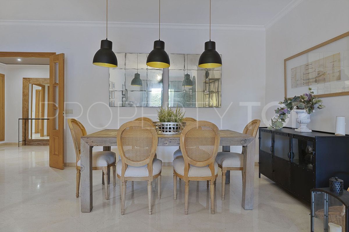 Ground floor apartment for sale in San Pedro de Alcantara with 3 bedrooms