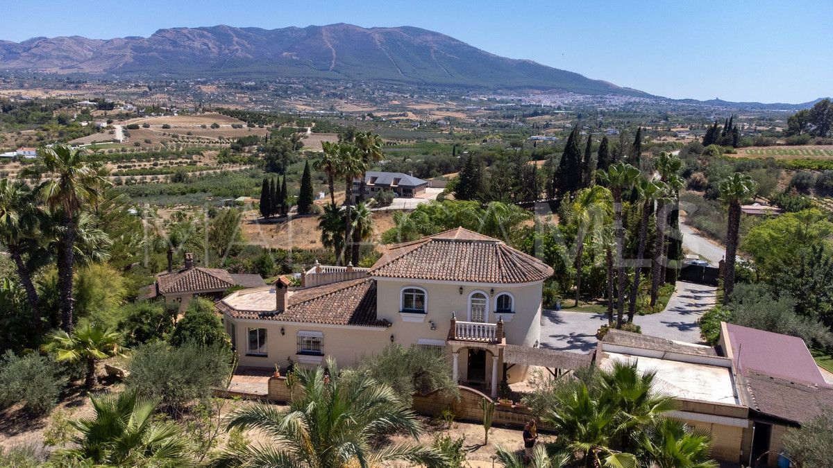 Villa for sale in Alhaurin el Grande