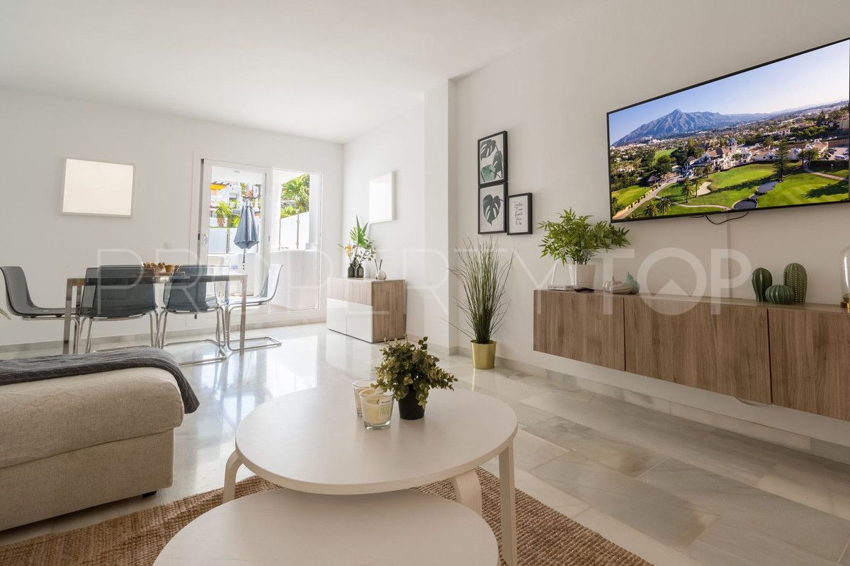 Nueva Andalucia, apartamento planta baja en venta