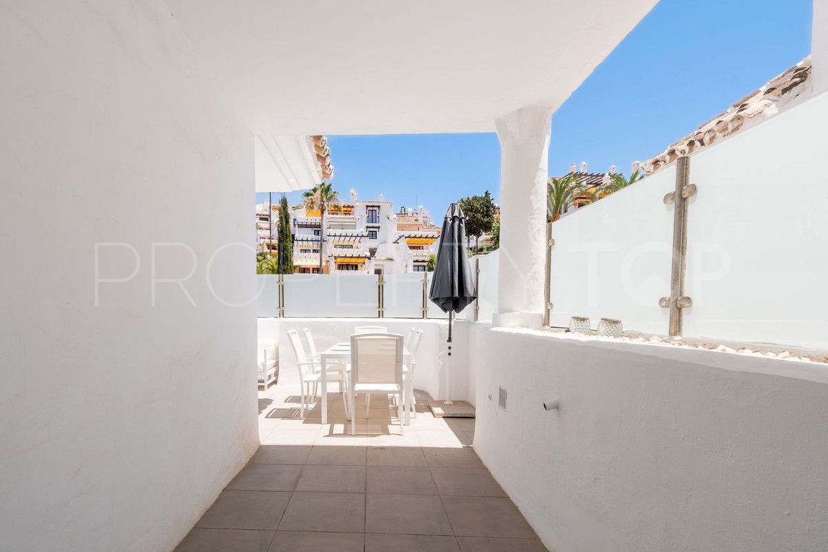 Nueva Andalucia, apartamento planta baja en venta