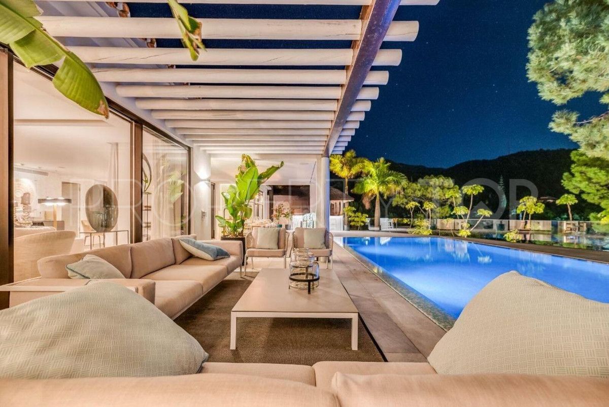 5 bedrooms villa for sale in Marbella City