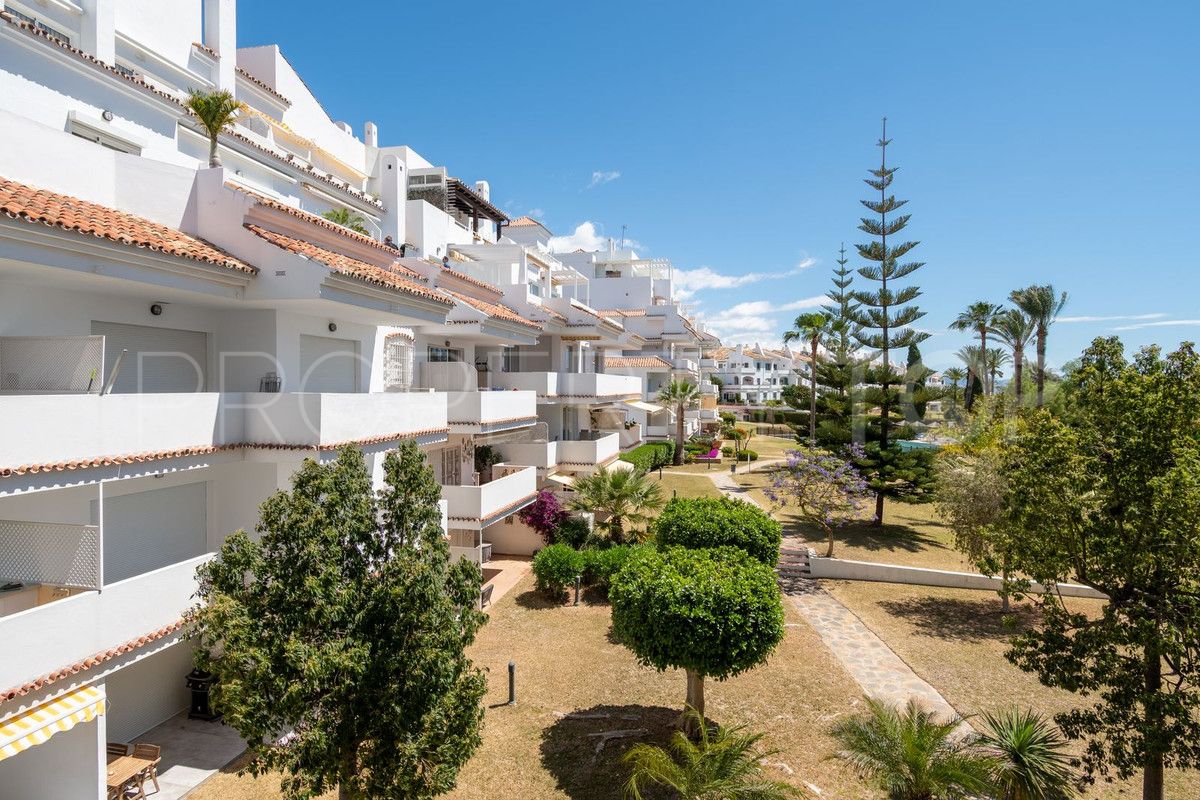 For sale Nueva Andalucia 2 bedrooms apartment