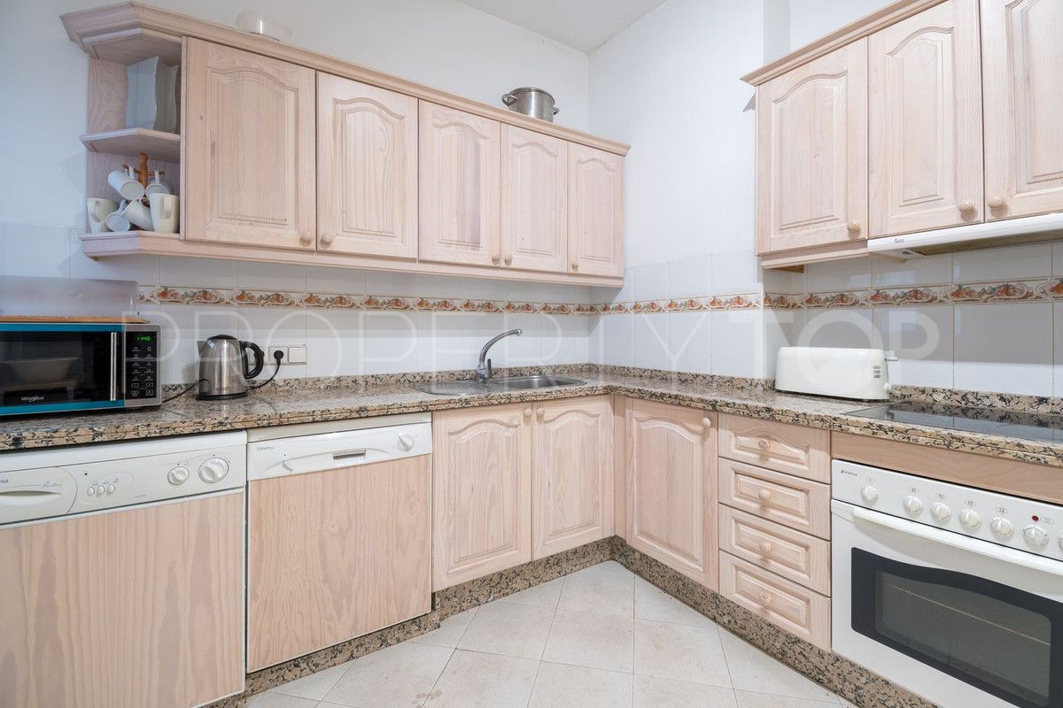 Apartamento en venta con 2 dormitorios en Nueva Andalucia