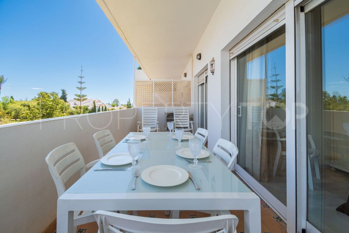 For sale Nueva Andalucia 2 bedrooms apartment