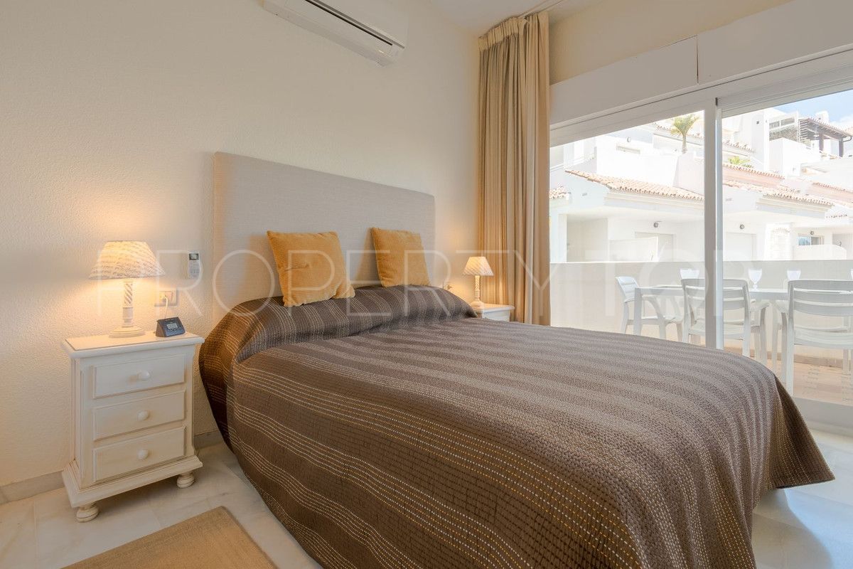 Apartamento en venta con 2 dormitorios en Nueva Andalucia