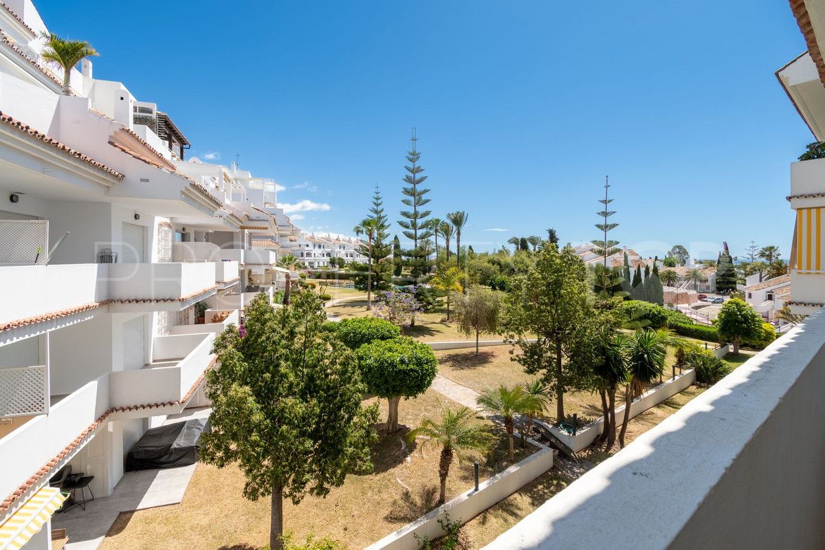 Apartamento en venta con 2 dormitorios en Nueva Andalucia