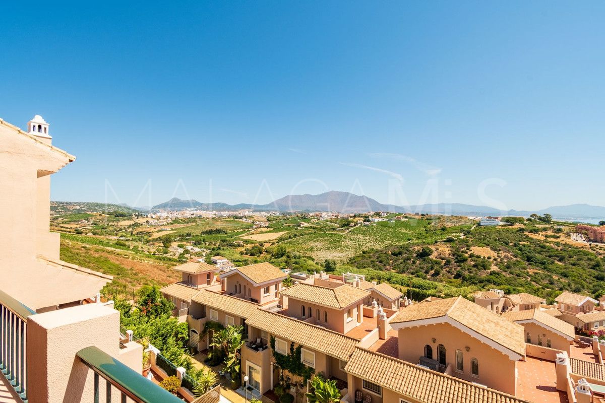 Atico a la venta in La Duquesa with 3 bedrooms