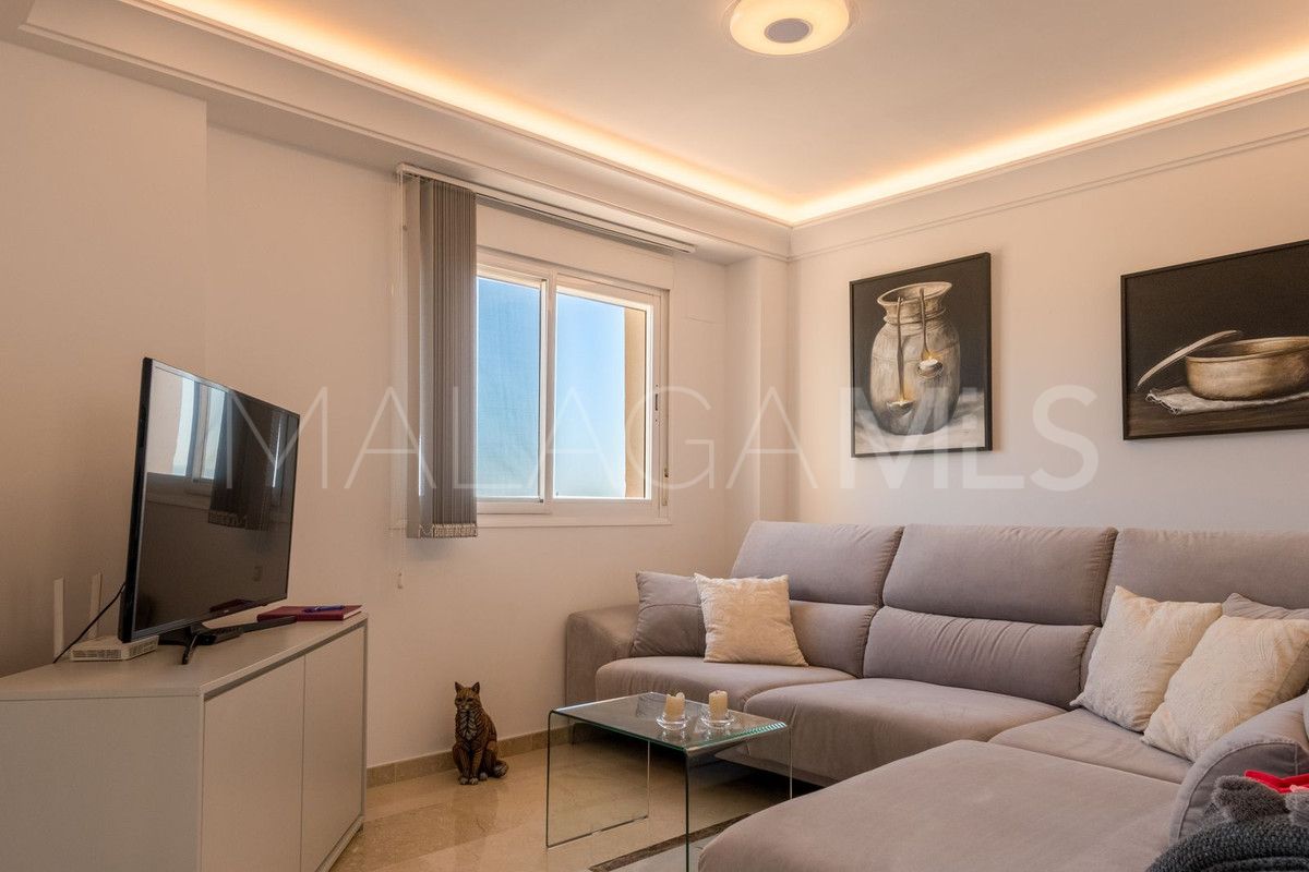 3 bedrooms penthouse in La Duquesa for sale