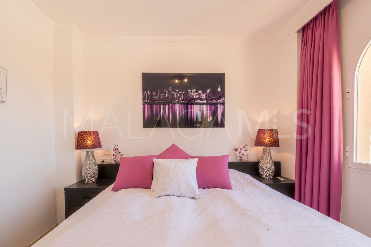 Atico a la venta in La Duquesa with 3 bedrooms