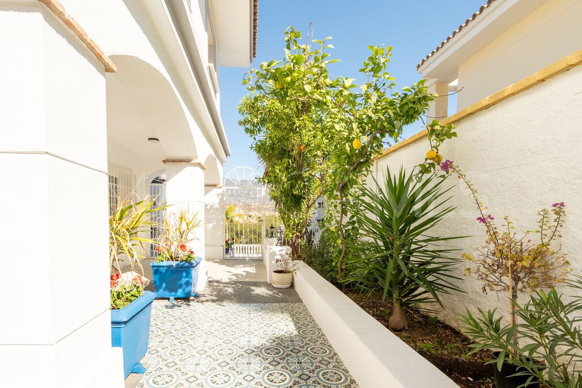 La Cala Hills, villa a la venta de 4 bedrooms