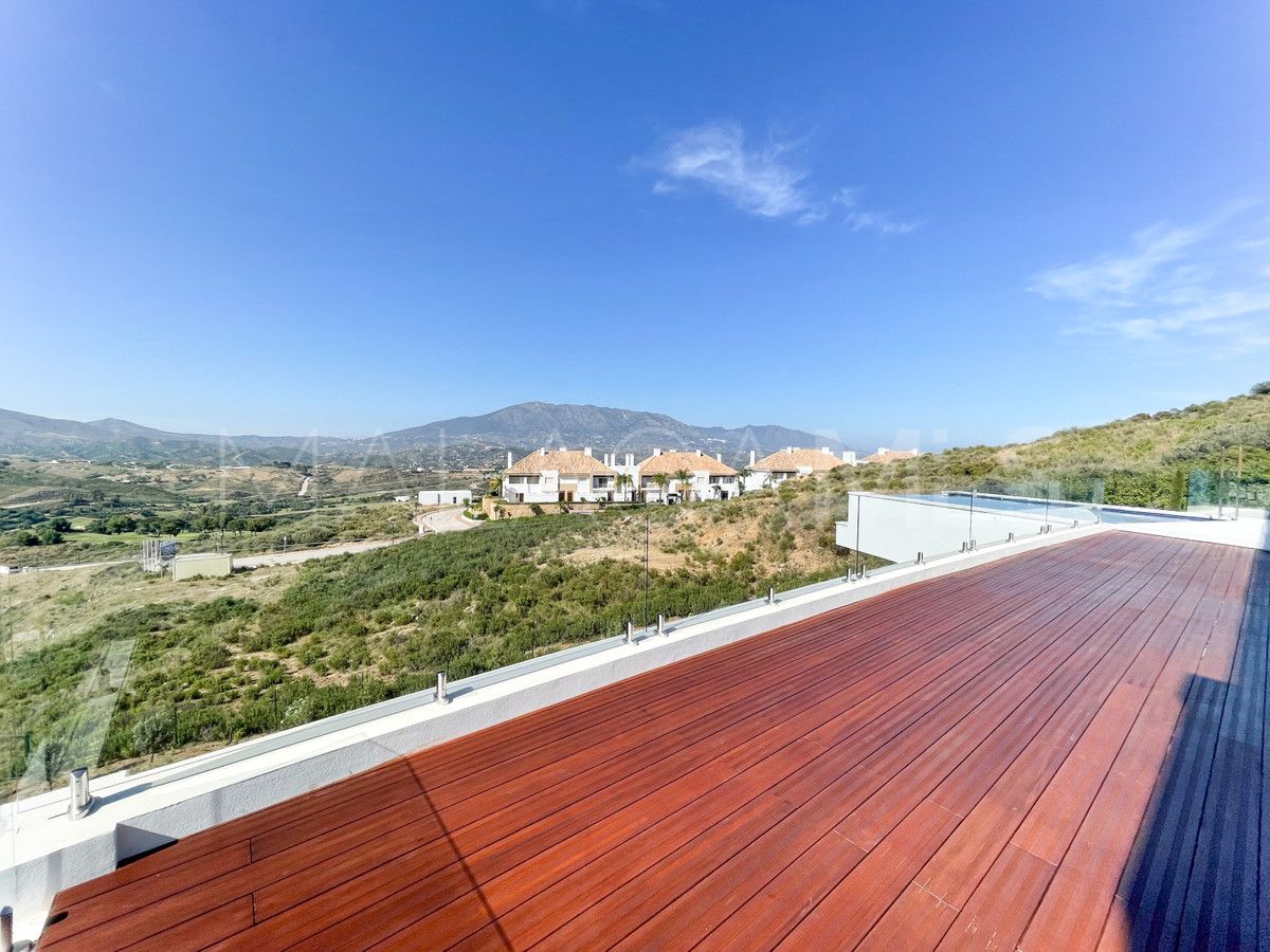 For sale villa in La Cala Golf Resort with 5 bedrooms