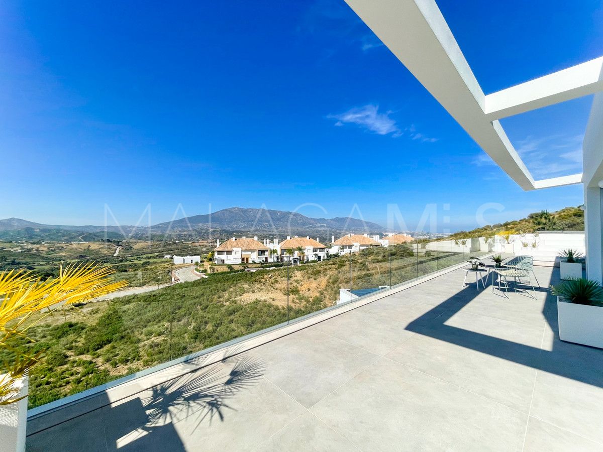 For sale villa in La Cala Golf Resort with 5 bedrooms