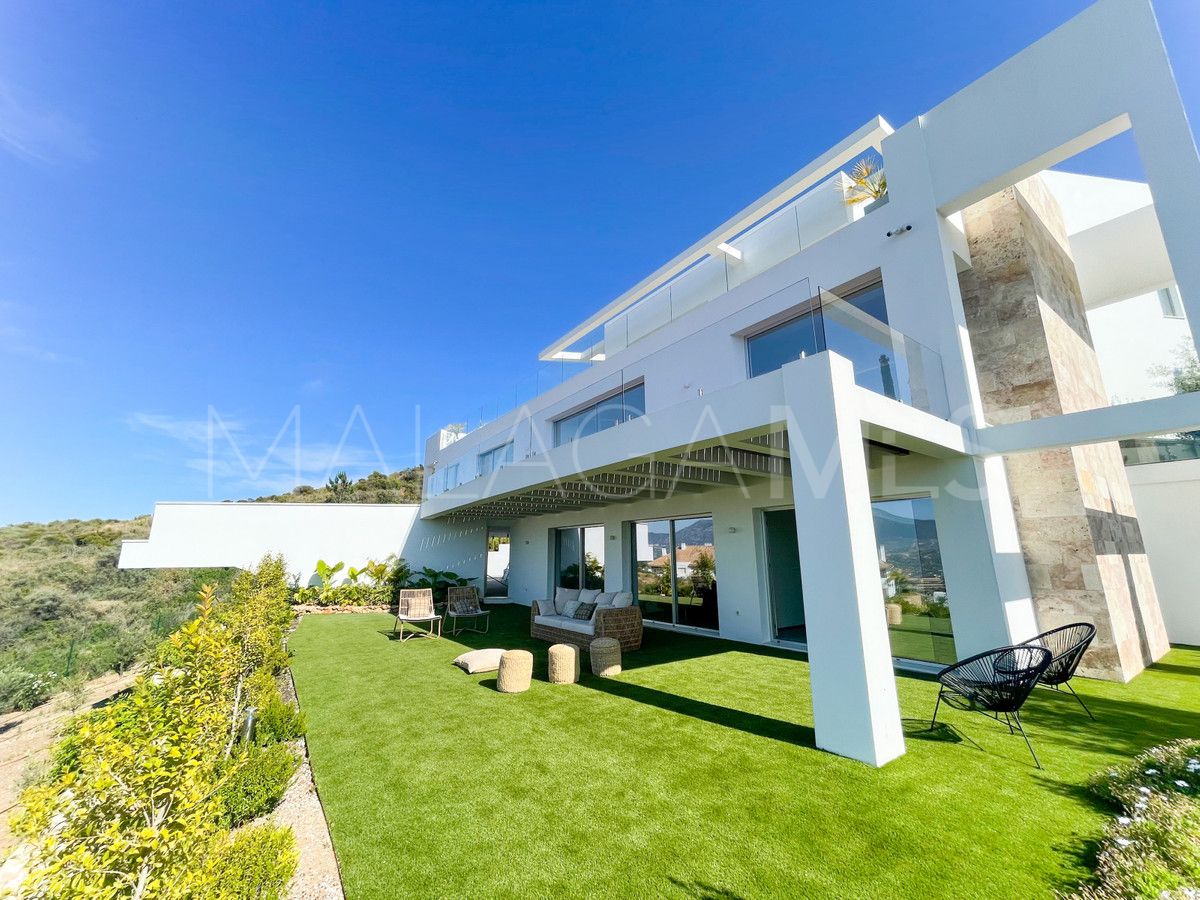 Villa for sale in La Cala Golf Resort