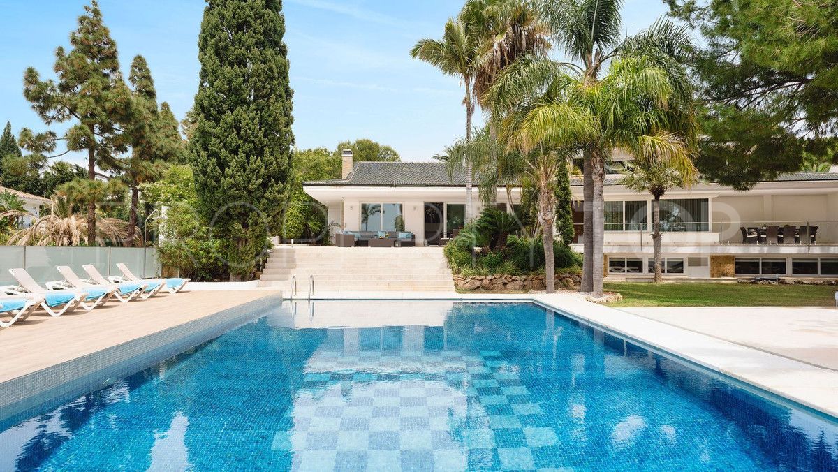 Villa en venta de 7 dormitorios en Marbella Ciudad