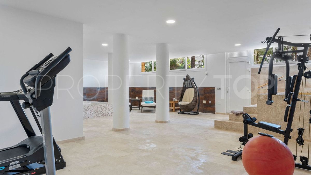 7 bedrooms villa for sale in Marbella City