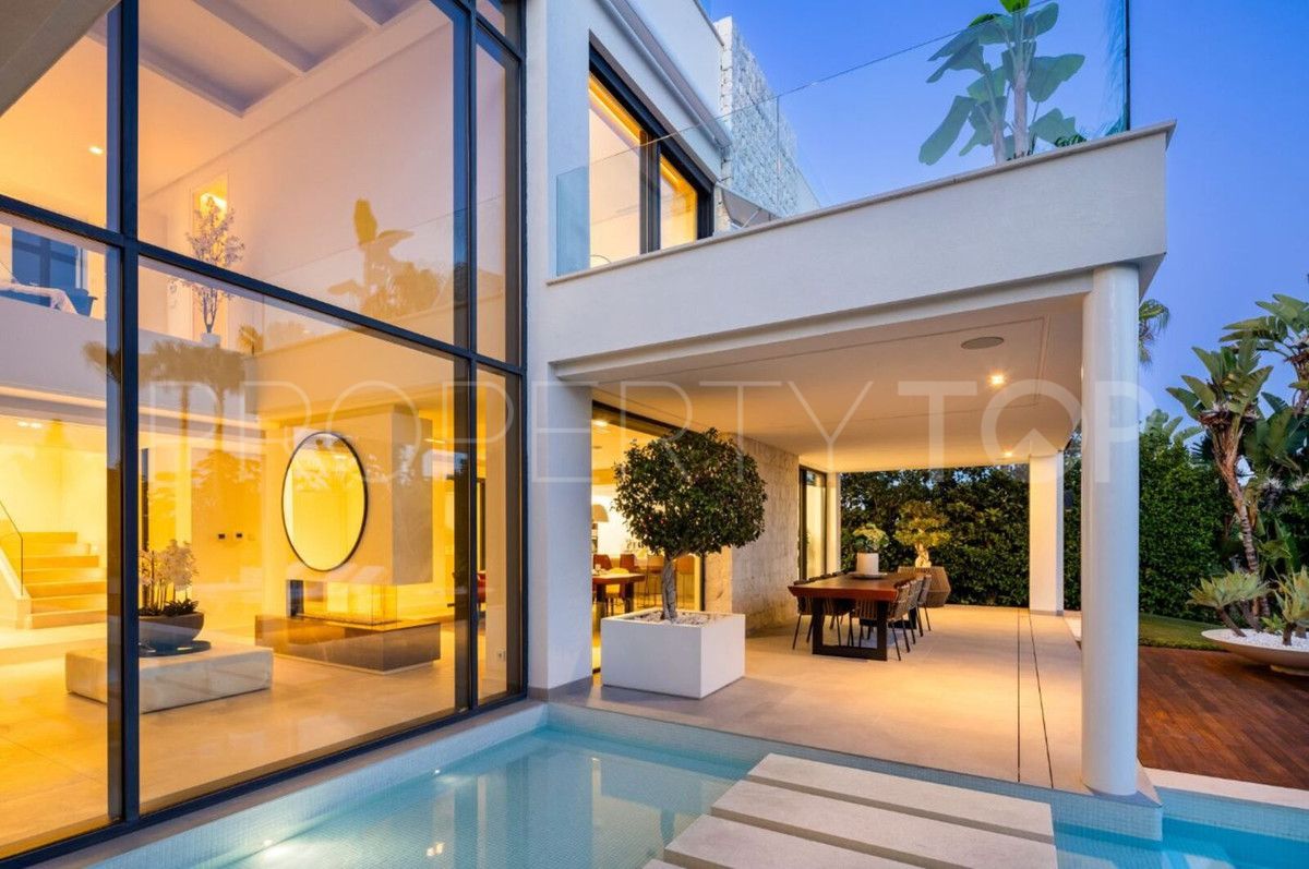 4 bedrooms Marbella City villa for sale