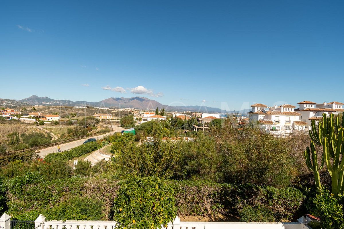 La Duquesa, adosado for sale with 3 bedrooms