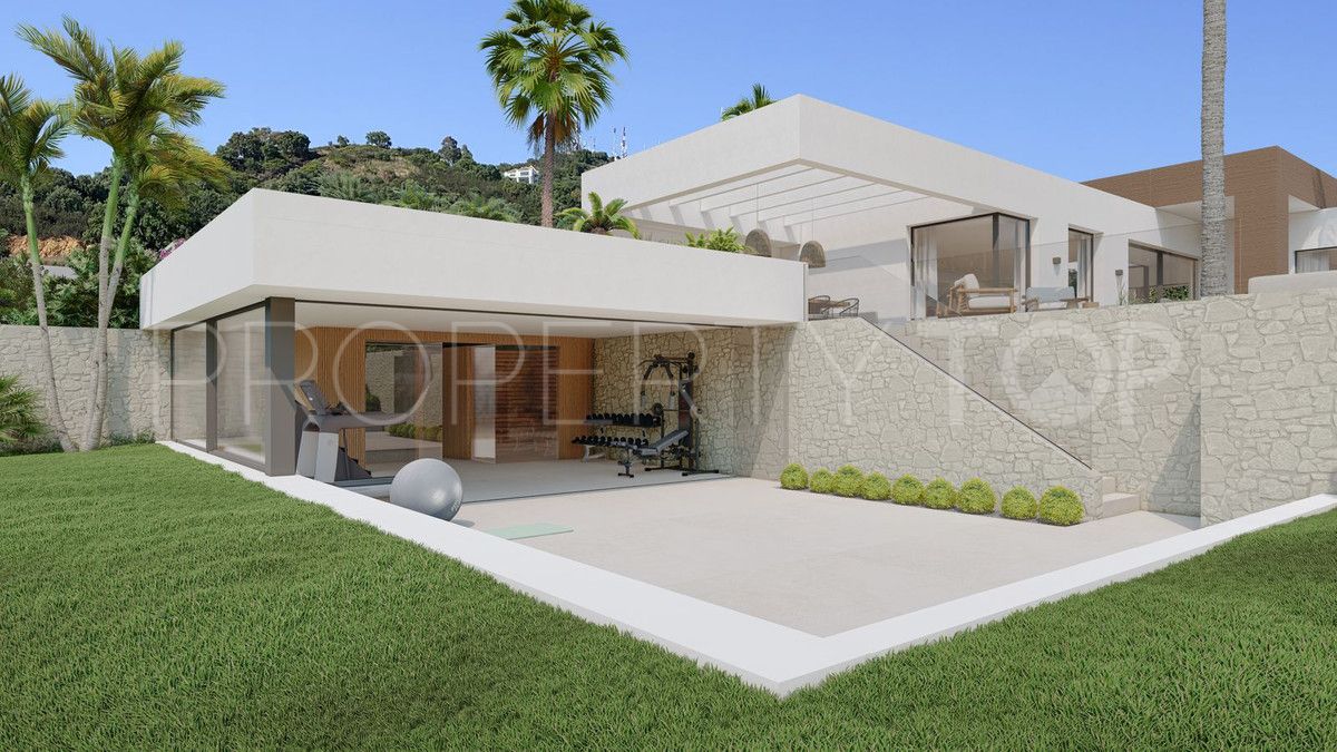 For sale villa with 4 bedrooms in Marbella City