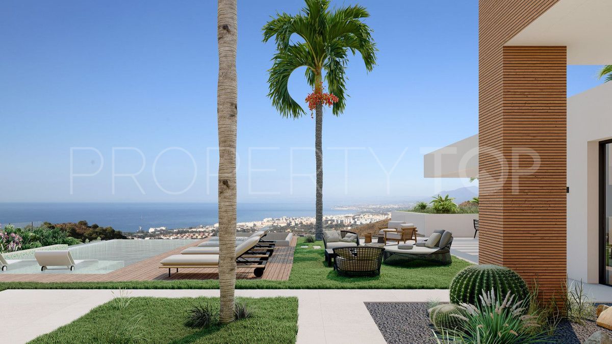 For sale villa with 4 bedrooms in Marbella City