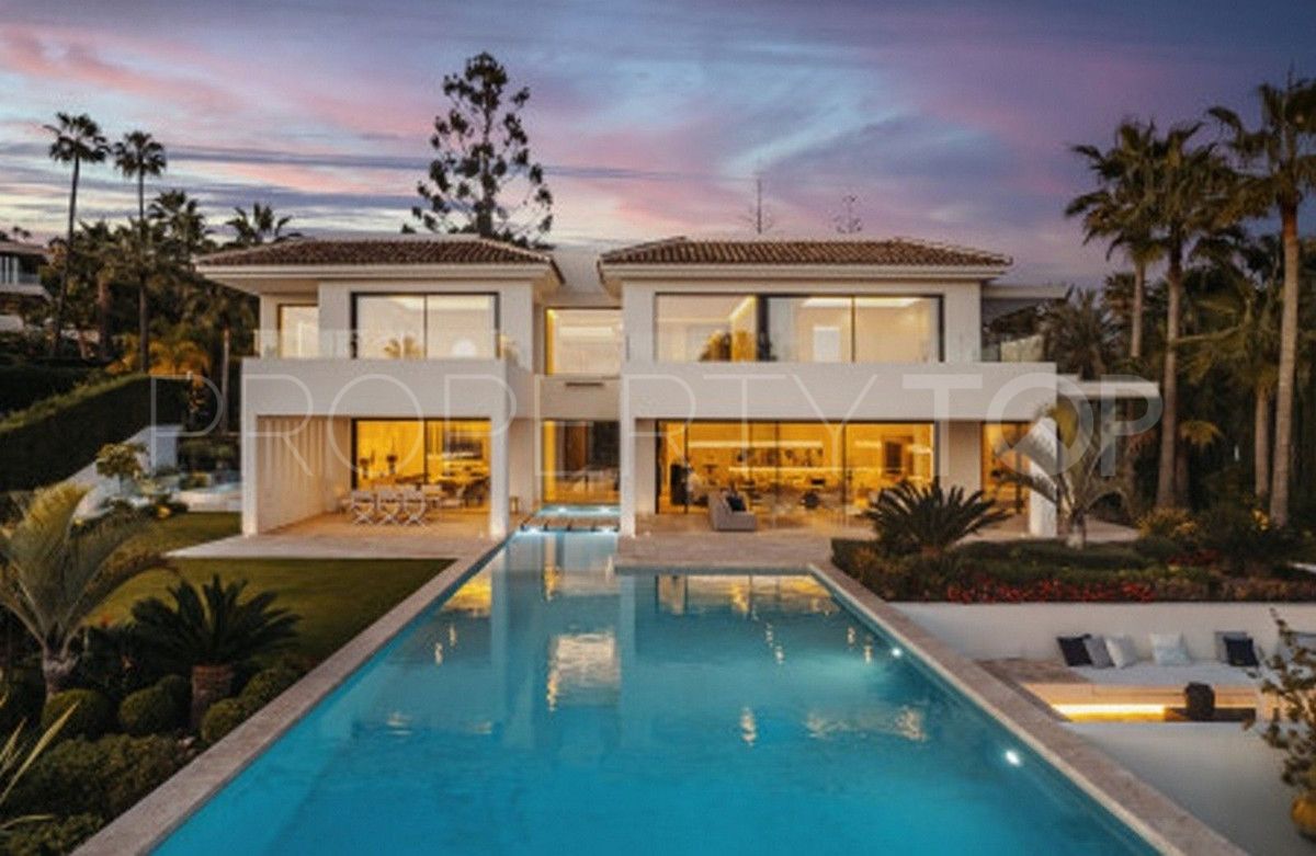 6 bedrooms Marbella City villa for sale