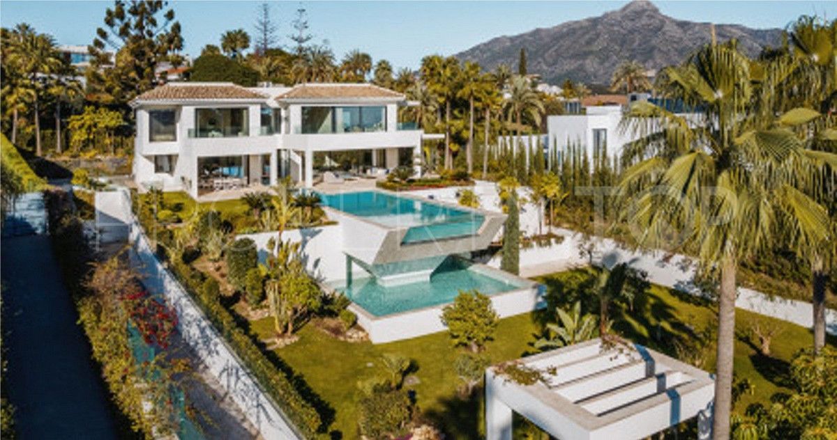 6 bedrooms Marbella City villa for sale