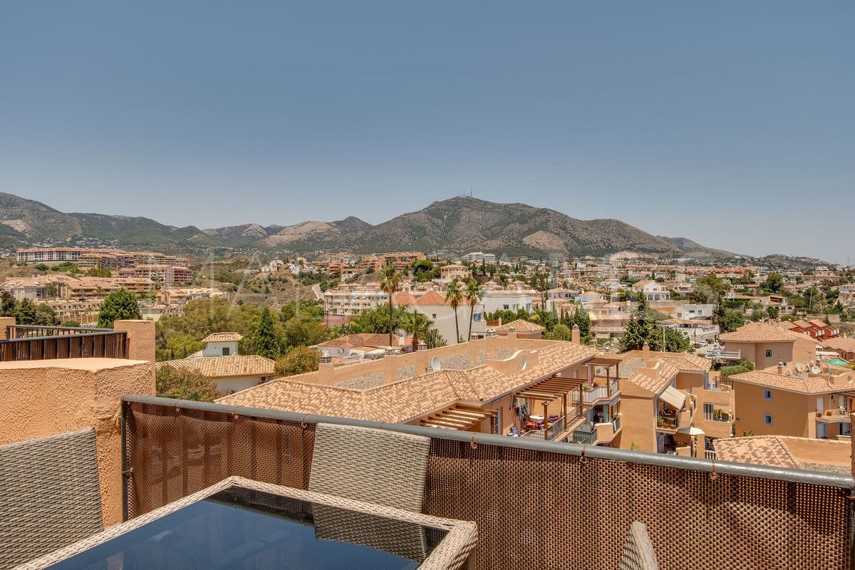 Atico with 2 bedrooms for sale in Fuengirola