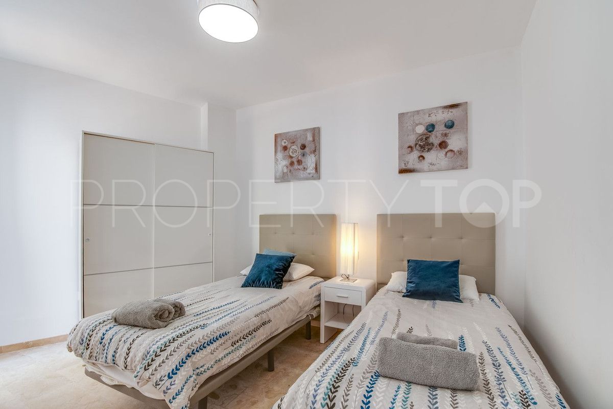 Se vende apartamento planta baja de 2 dormitorios en La Duquesa