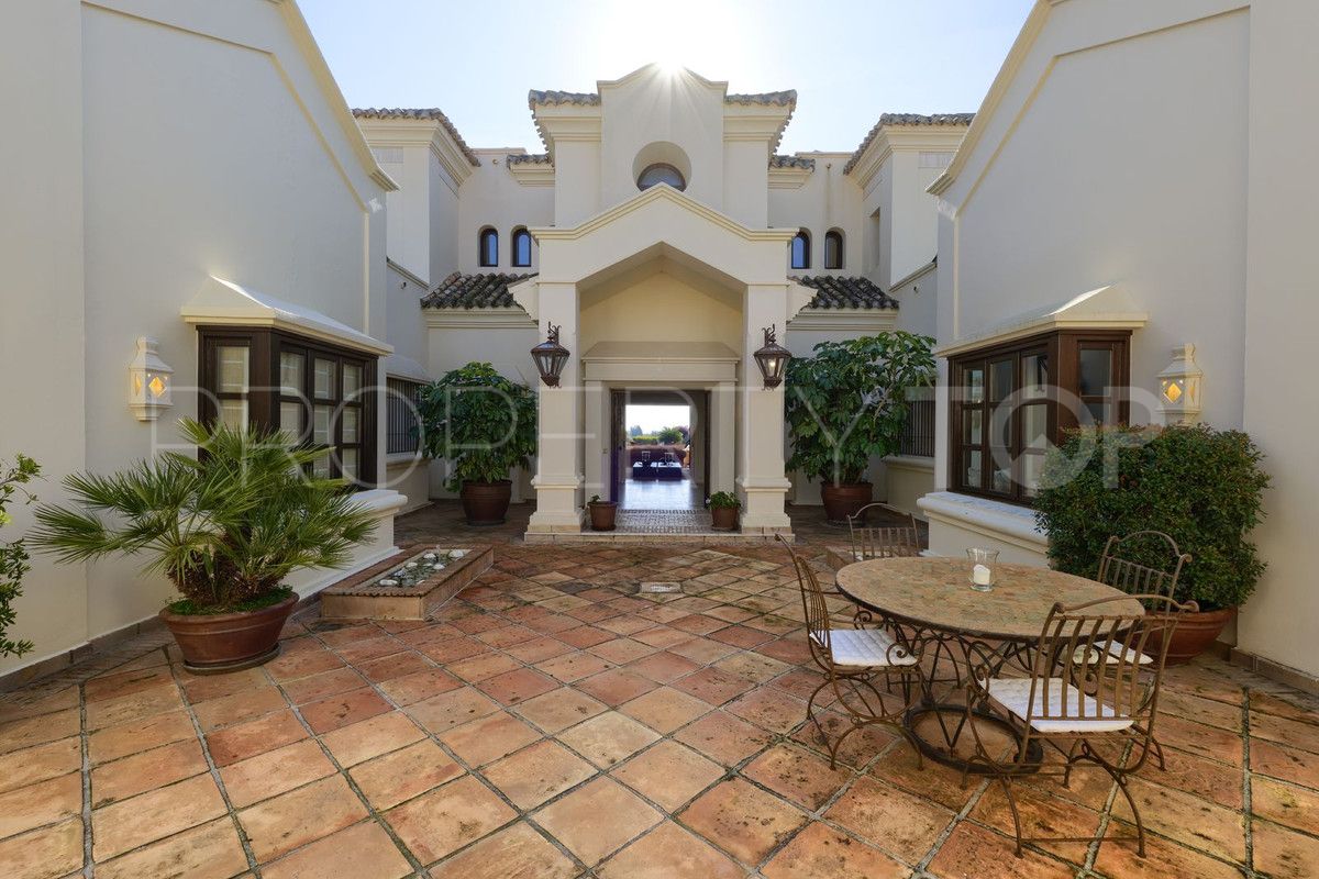 Villa in Marbella City for sale