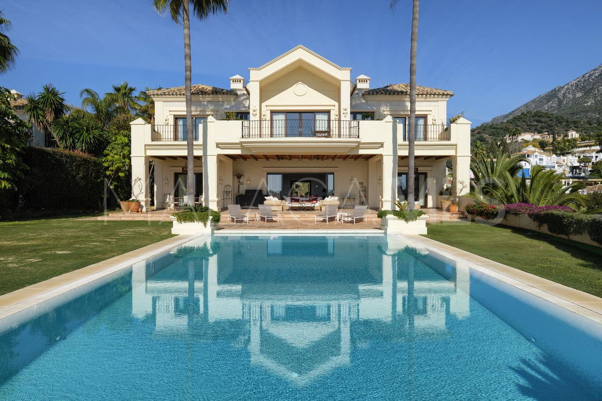 Villa for sale in Marbella City