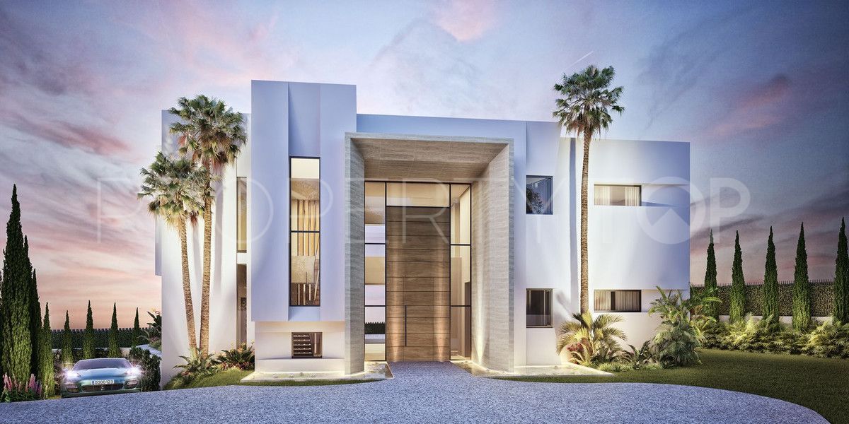 Se vende villa en Marbella Ciudad con 4 dormitorios