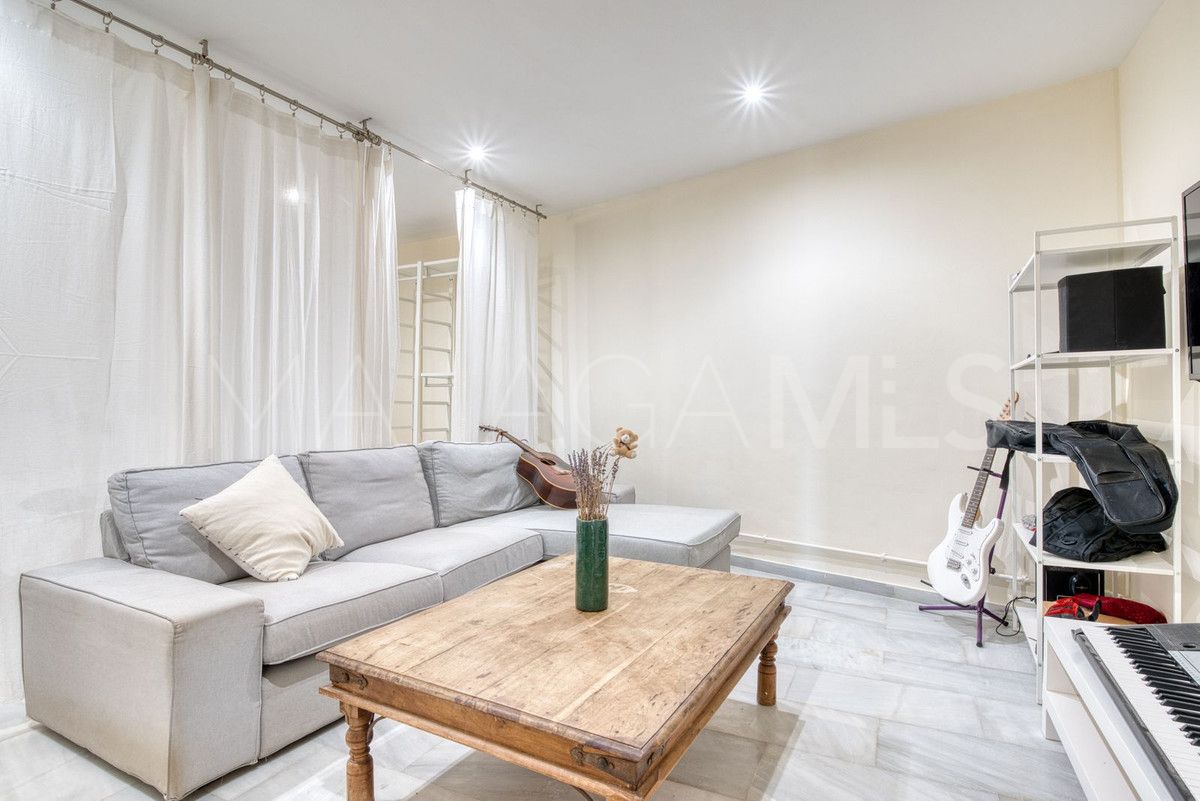 Buy Sierrezuela 5 bedrooms villa