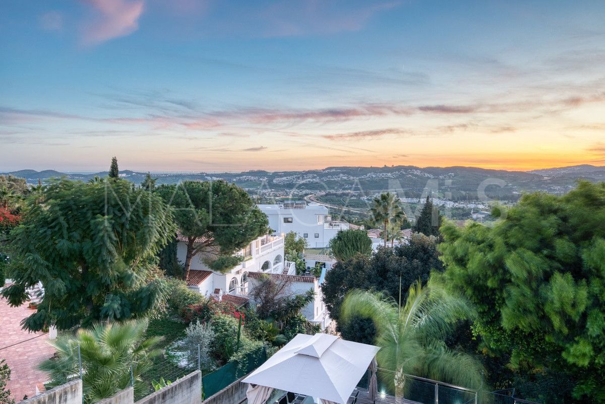 Villa for sale in Sierrezuela