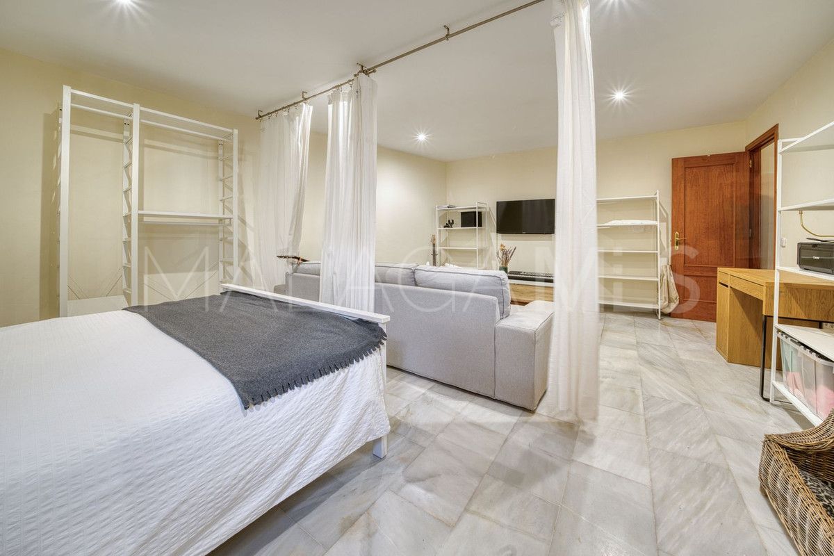 Buy Sierrezuela 5 bedrooms villa