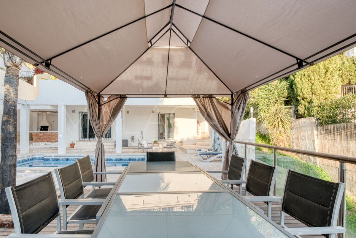Buy Sierrezuela 5 bedrooms villa