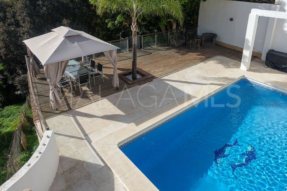 Buy Sierrezuela 5 bedrooms villa