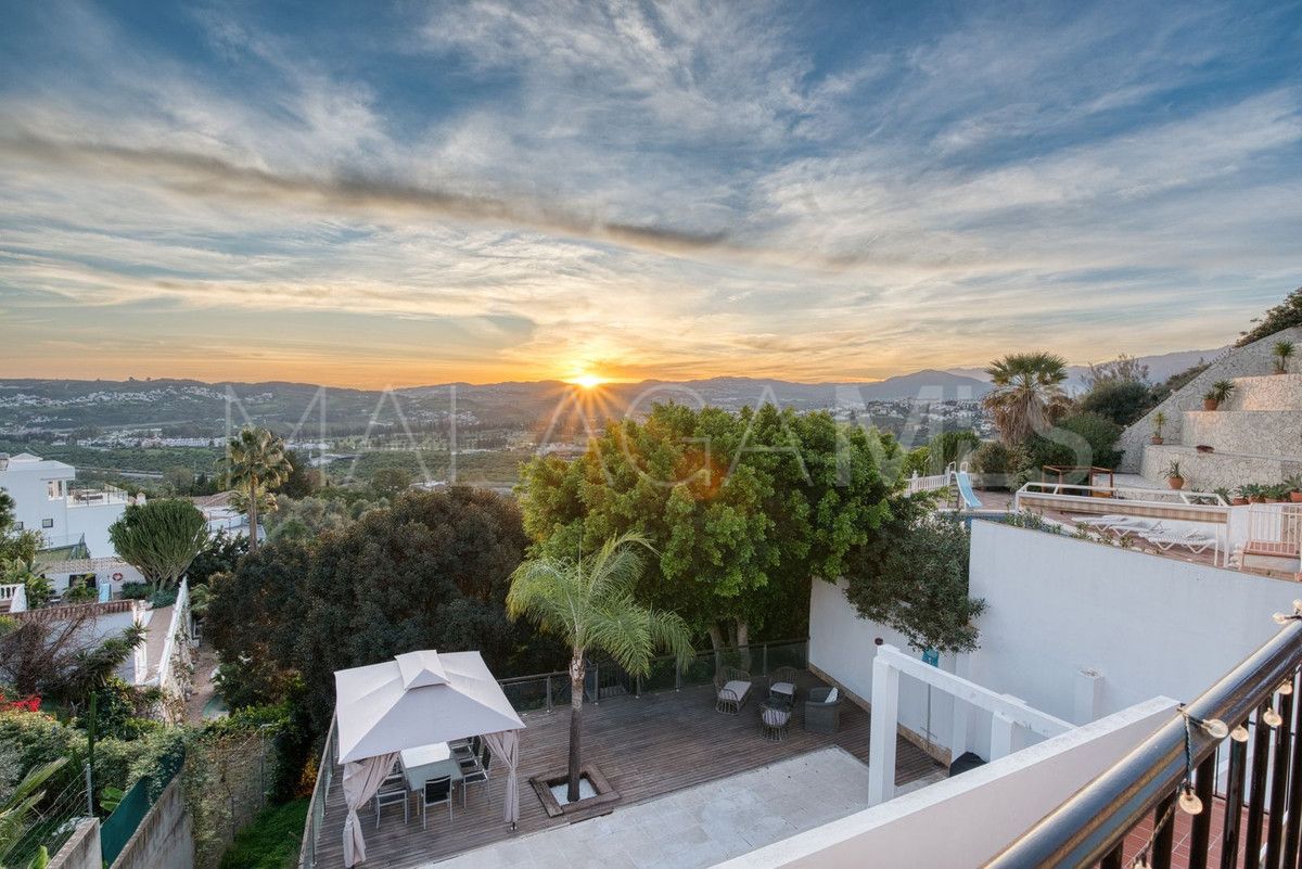 Villa for sale in Sierrezuela