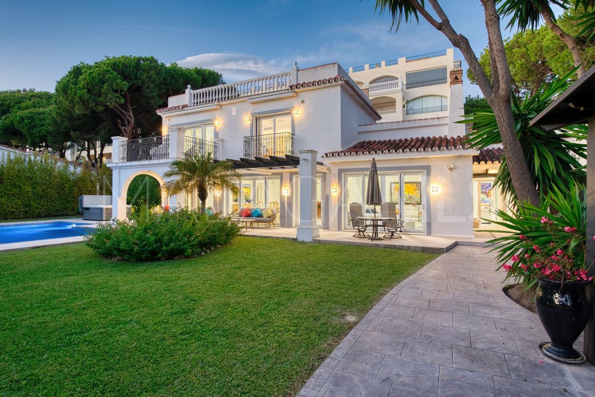 For sale Elviria 4 bedrooms villa