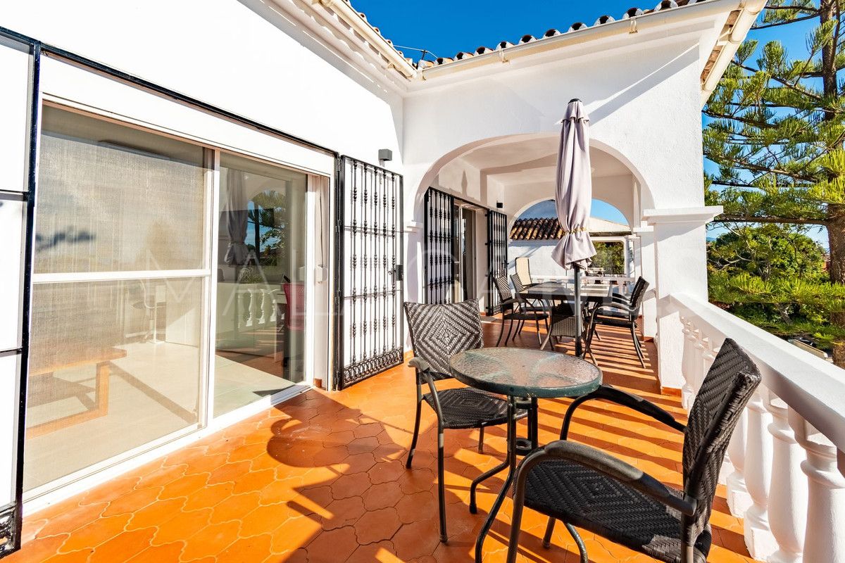 Villa for sale in La Duquesa