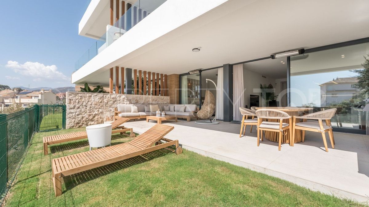 Comprar apartamento planta baja en Marbella Ciudad de 3 dormitorios