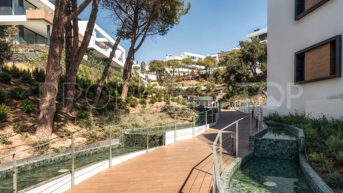 Comprar apartamento planta baja en Marbella Ciudad de 3 dormitorios