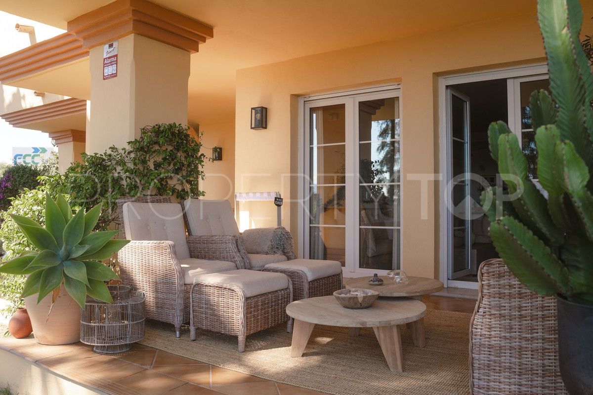 Ground floor apartment for sale in Marbella City with 3 bedrooms