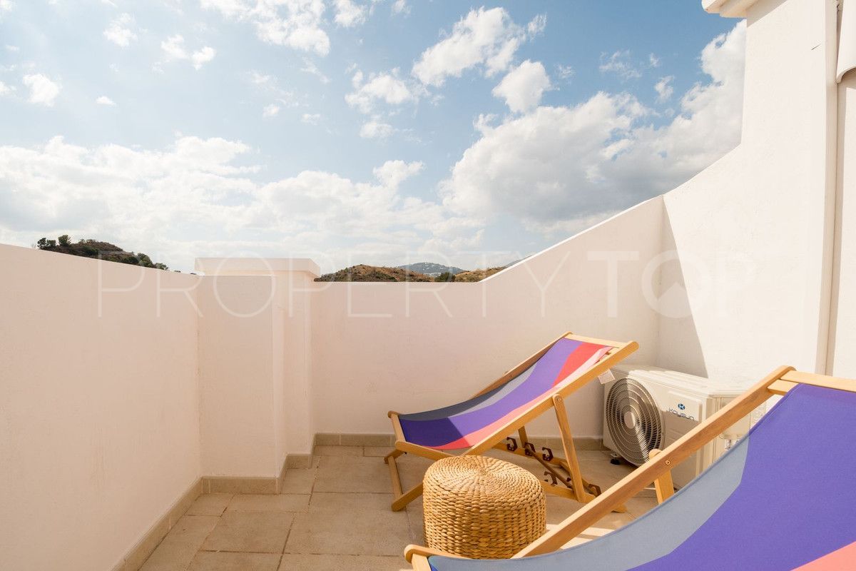 Buy apartment in Nueva Andalucia