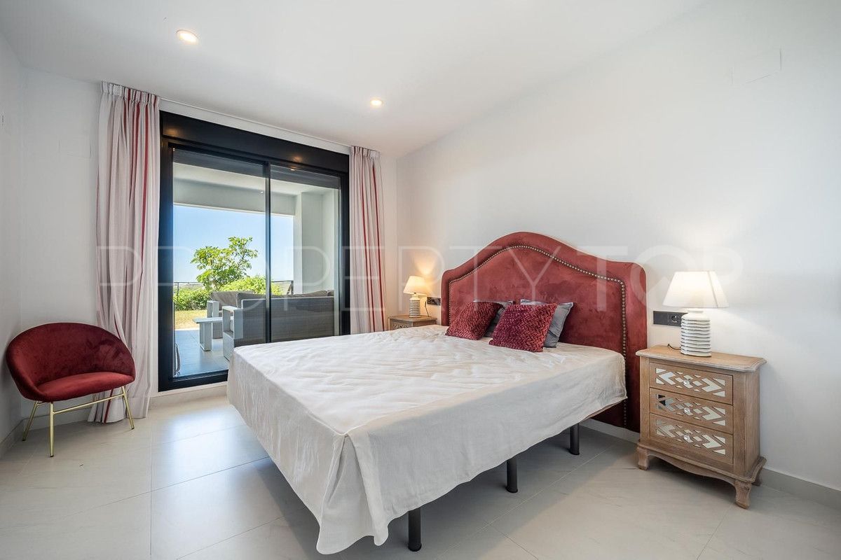 2 bedrooms ground floor apartment in Estepona for sale