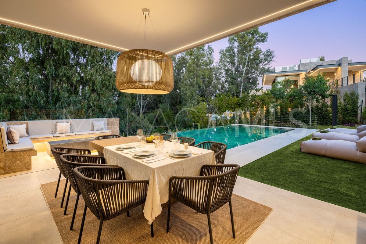 Villa for sale in Marbella City