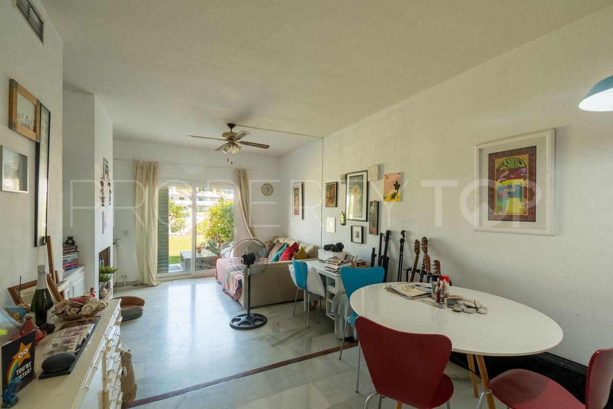 For sale ground floor apartment in Aloha