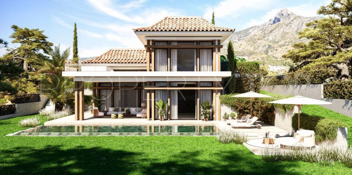 Villa for sale in Marbella City with 4 bedrooms