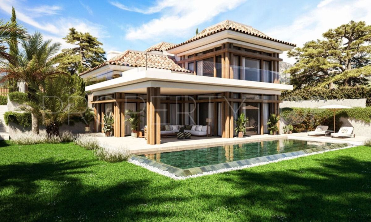 Villa for sale in Marbella City with 4 bedrooms